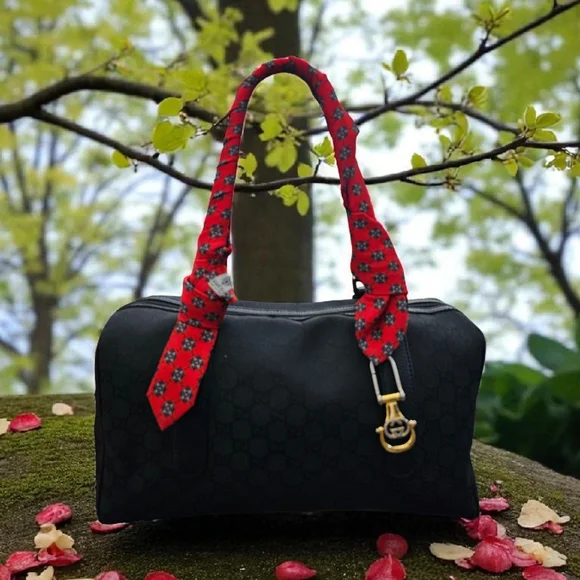 Gucci GG Boston Black Monogram Shoulder Bag - Picture 5 of 6